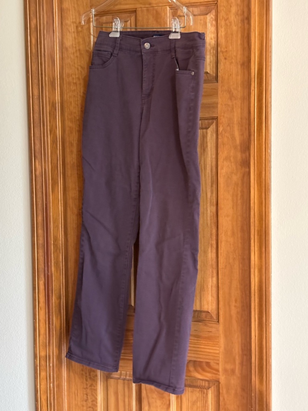 Bandolino Women’s purple Straight-Leg Jeans - Picture 10 of 15